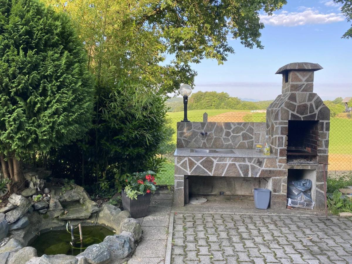 Villa Donleone Ponikva Bagian luar foto